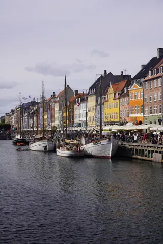 Nyhavn up close